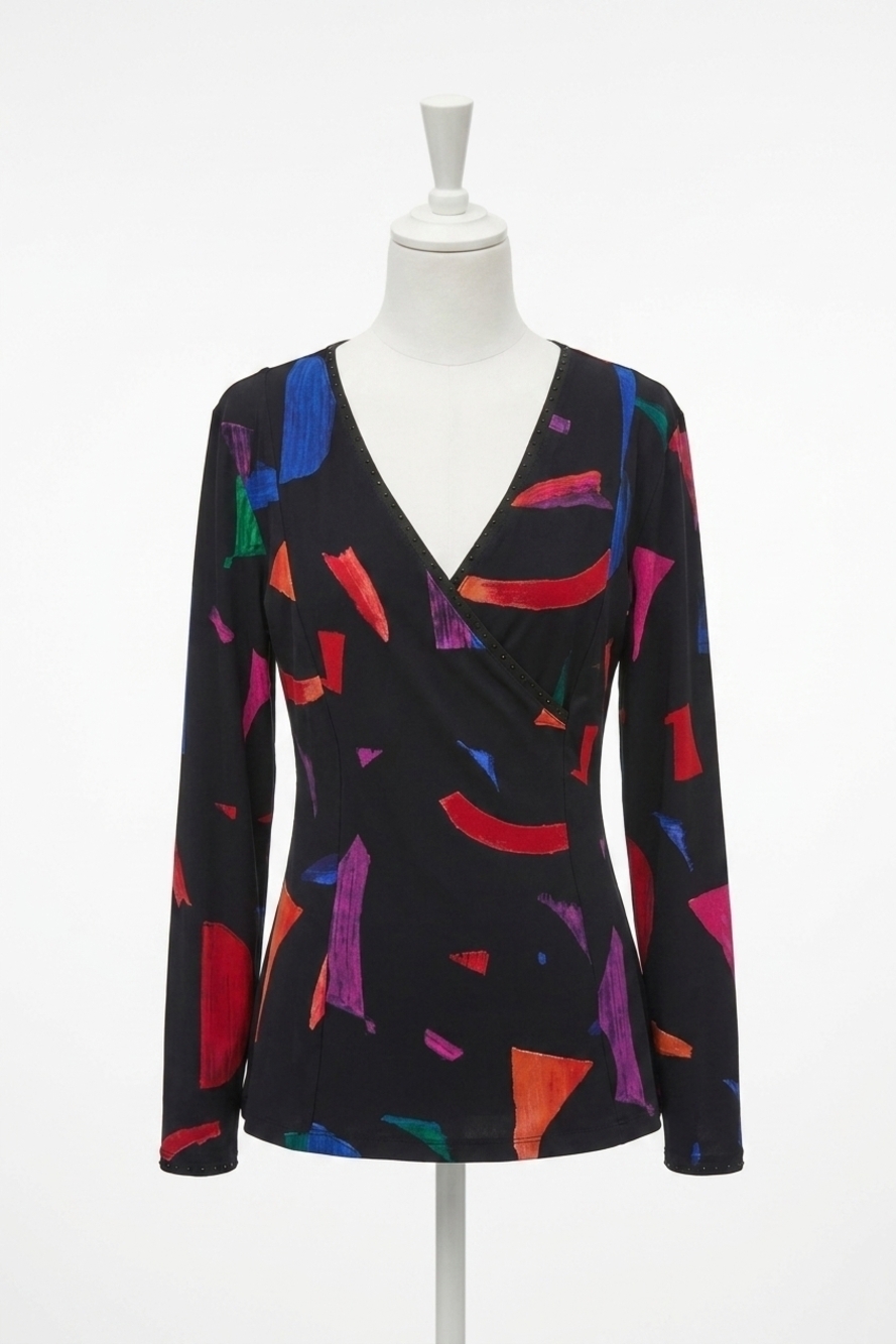 NEW JOSEPH RIBKOFF solange silky knit abstract print wrap top in black